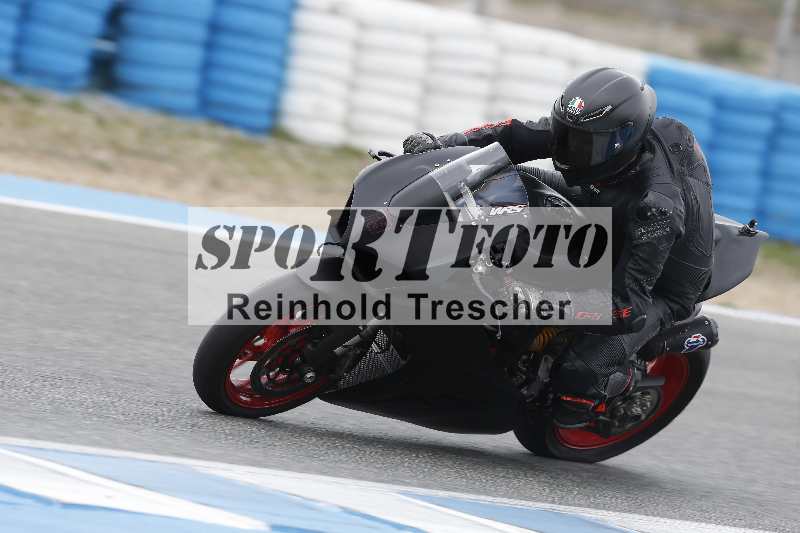 /02 28.-31.01.2025 Moto Center Thun Jerez/gruen-green/79